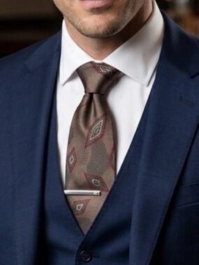 🆕 Pierre Balmain Silk Tie